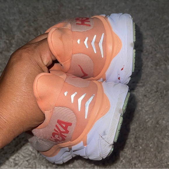 Hoka One One Womens Clifton 8 Orange Running Shoes sz 5B - Picture 4 of 8